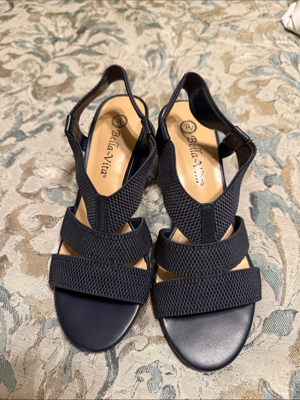 Bella Vita Navy Textured Slingback Strappy Sandals - 7 1/2 Narrow